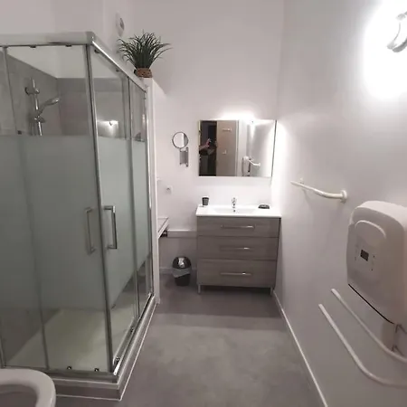 아파트 La Gabiche - Proche Guzet Et Face Aux Thermes *